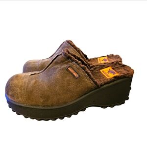 Rocket Dog Clogs. Brown. SIZE 7.